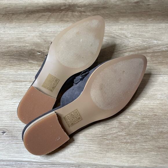 Journee Collection Women's Gray Microsuede Ruffle Vamp Kessie Mule Flats sz 6 - Picture 7 of 7